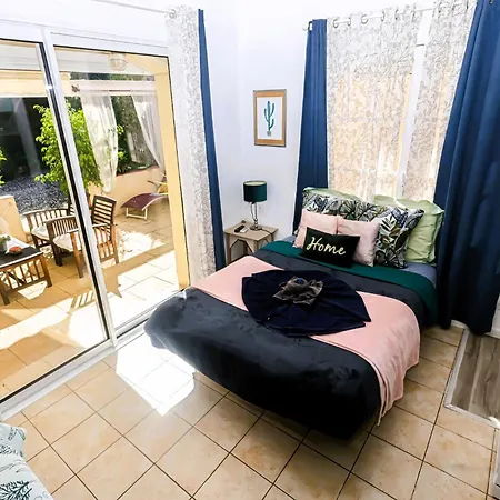 Vakantiehuis 20m2- De La Nartelle 200m - Double Terrasse - Piscine Au Sel - Parking - Bbq - Check-in De 17h A 20h Maximum- Reve D'azur Maxime *